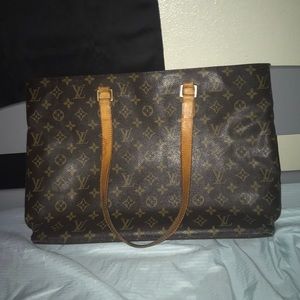 louis vuttion luco monogram tote bag